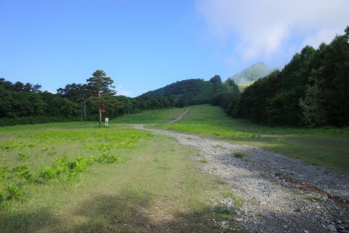 Access to the trailhead (Inawashiro) for Mt. Bandaisan